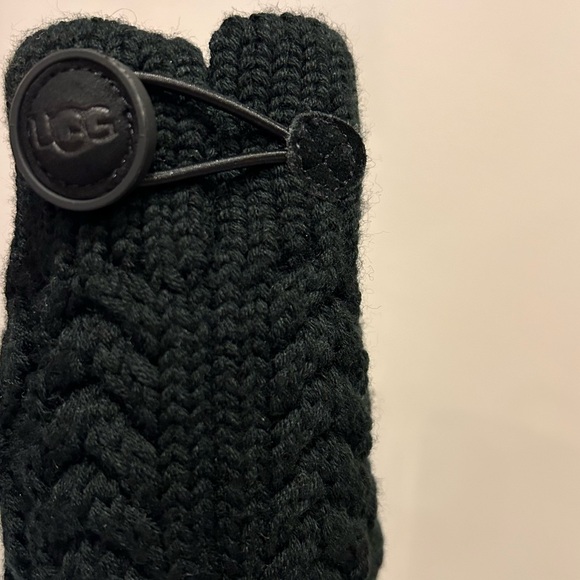 UGG Classic Cardy Cabled Knit Inside Zipper Boots - Picture 4 of 14